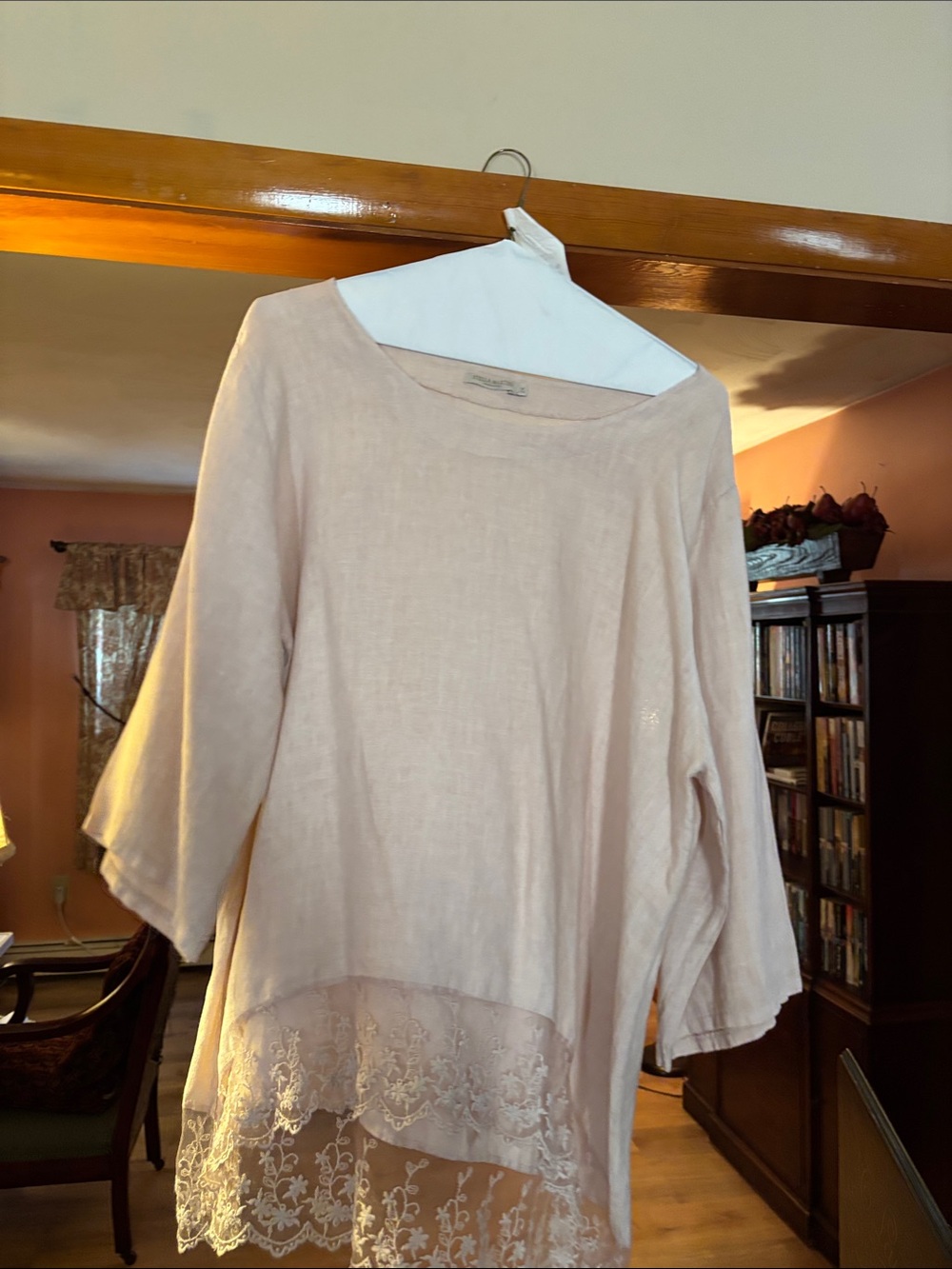 Women's Light Pink Lace-Hem Tunic Top